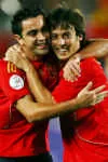 Niềm vui của Xavi và David Silva... Niềm vui của Xavi và David Silva...